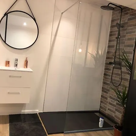 Apartman Espace Cosy Moderne, A Seulement 10 Minutes Du Centre